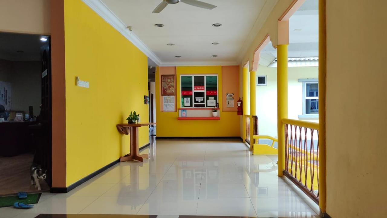 Raudhah Rest Inn Tangkak Luaran gambar